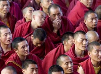 TIBETANS  IN  EXILE  SHOULD  MAINTAIN  THEIR  IDENTITY