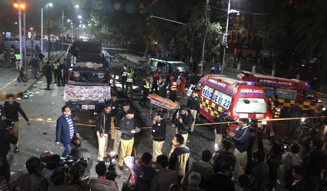 Militants put half-hearted Pakistani counter-terrorism at crossroads